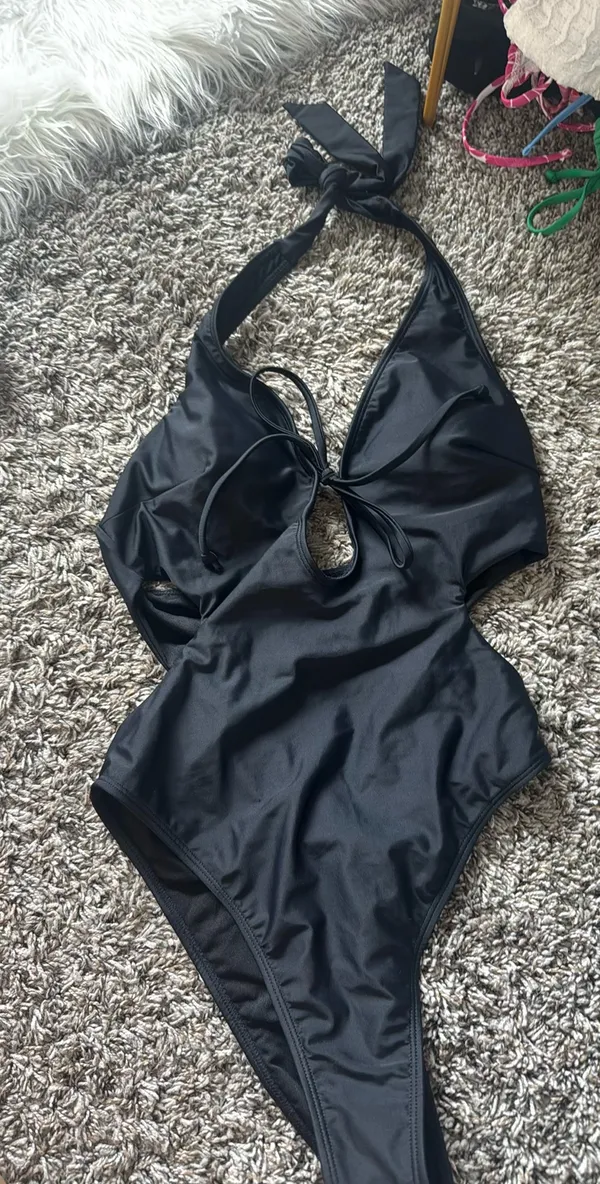 One Piece Swimsuit Black - Image 2