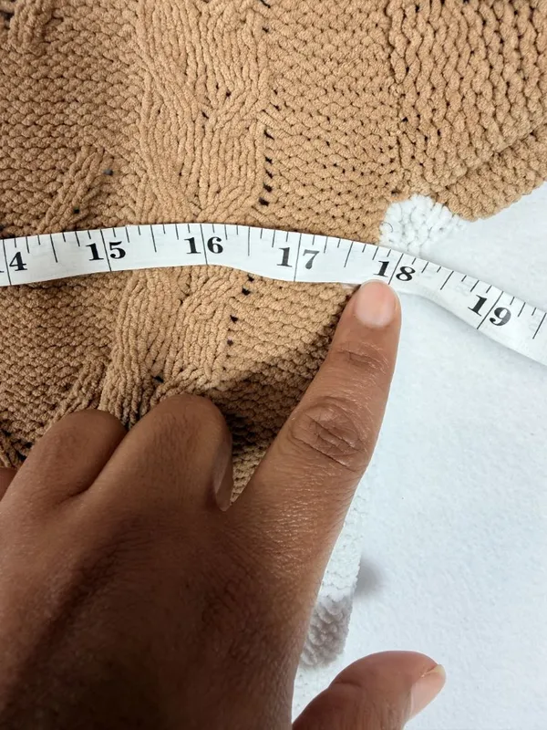 Derek Heart Women’s Small Brown Ivory Colorblock Cable Knit Cropped‎ Sweater - Image 9