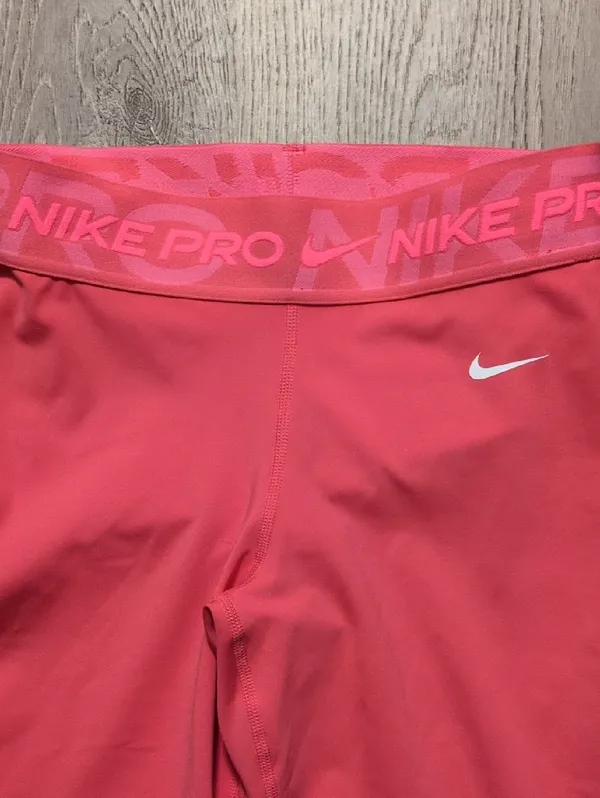 Nike Pro Hot Pink 7/8 Tights Size Small - Image 3