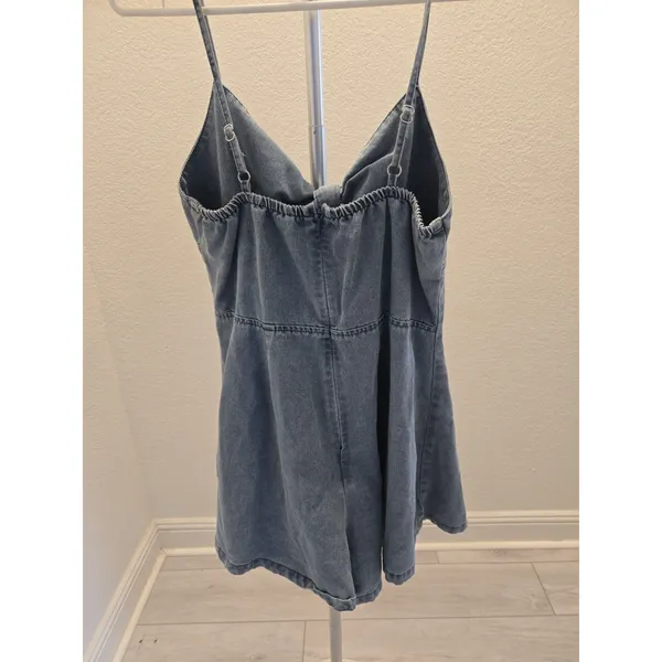 SHEIN Denim Tie Front Cutout Romper Size L Y2K Light Wash Flared Shorts Women - Image 5