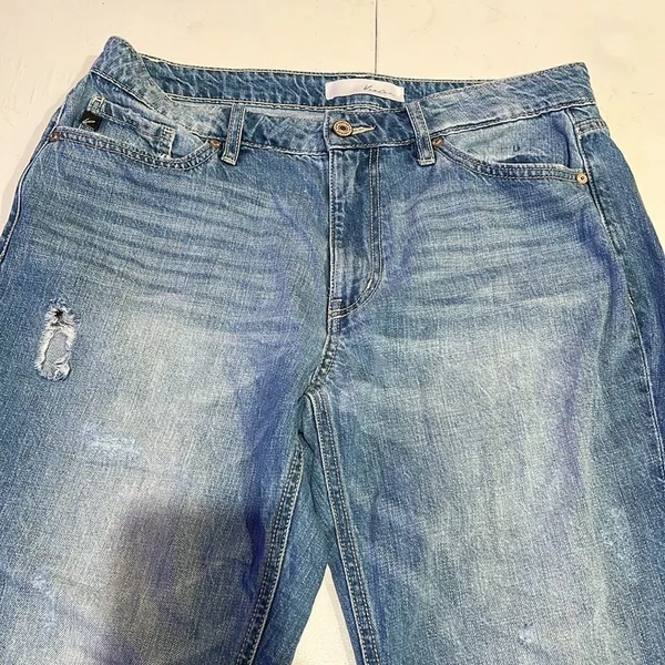 Kancan women’s high rise fray distressed jeans size 9/28 - Image 3