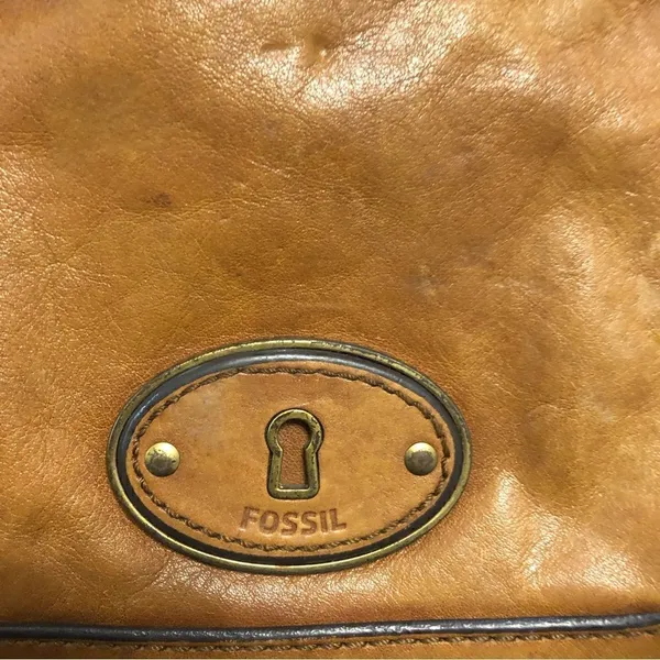 FOSSIL leather purse crossbody bag - Image 2
