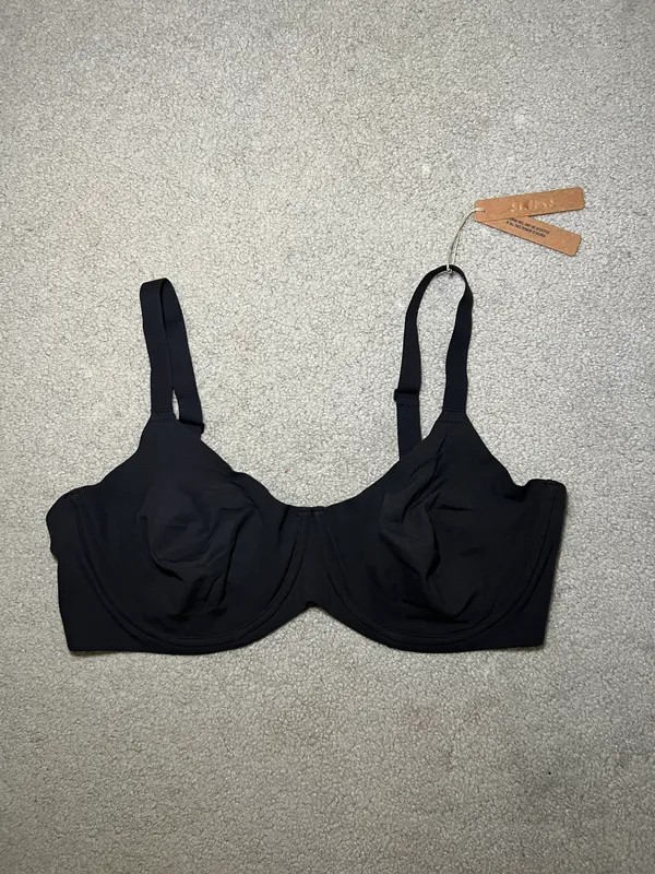 SKIMS NWT Fits Everybody Demi Bra 42D Onyx - Image 2