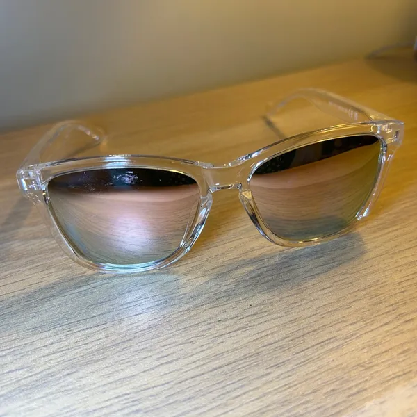 Transparent Frame Sunglasses with Green Lenses - Image 8