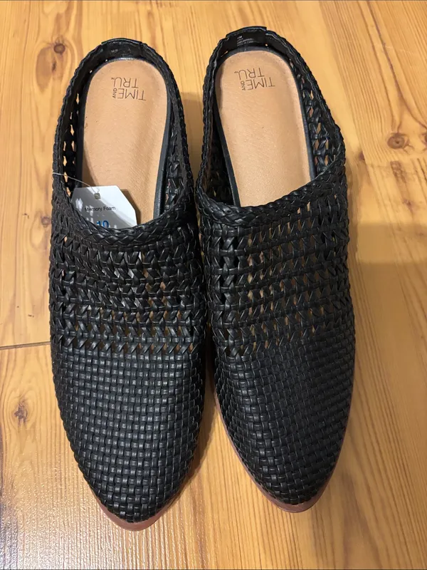 Time and Tru Black Woven Slip-On Loafers - Image 2