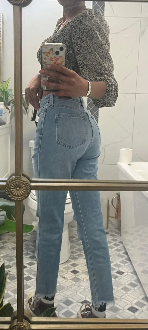 Ultra High Rise Mom Jeans - Image 3