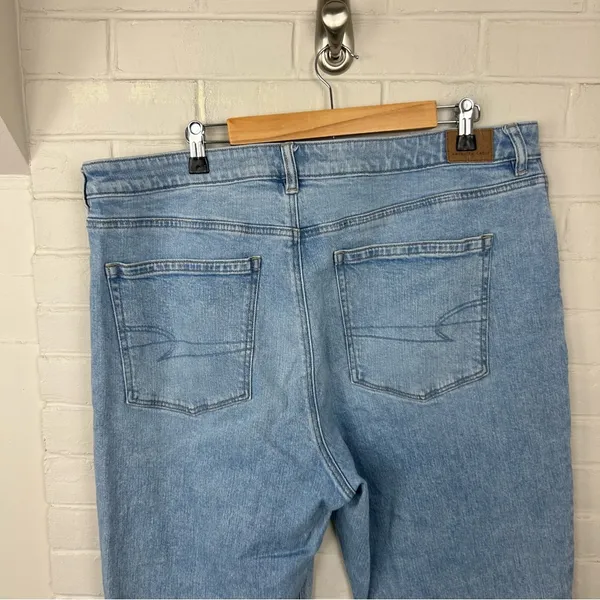 American Eagle Strigid Mom Jean Size 18 Regular - Image 8