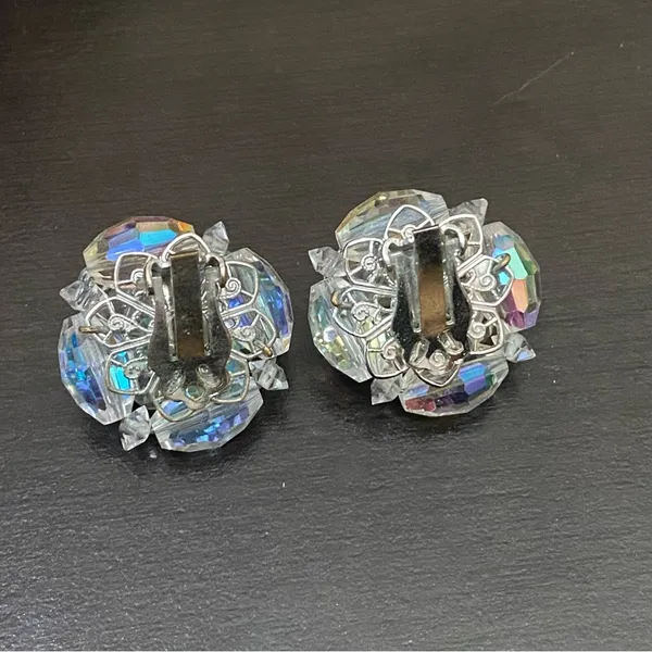 Vintage Laguna Aurora Borealis Cluster Clip Earrings - Image 8