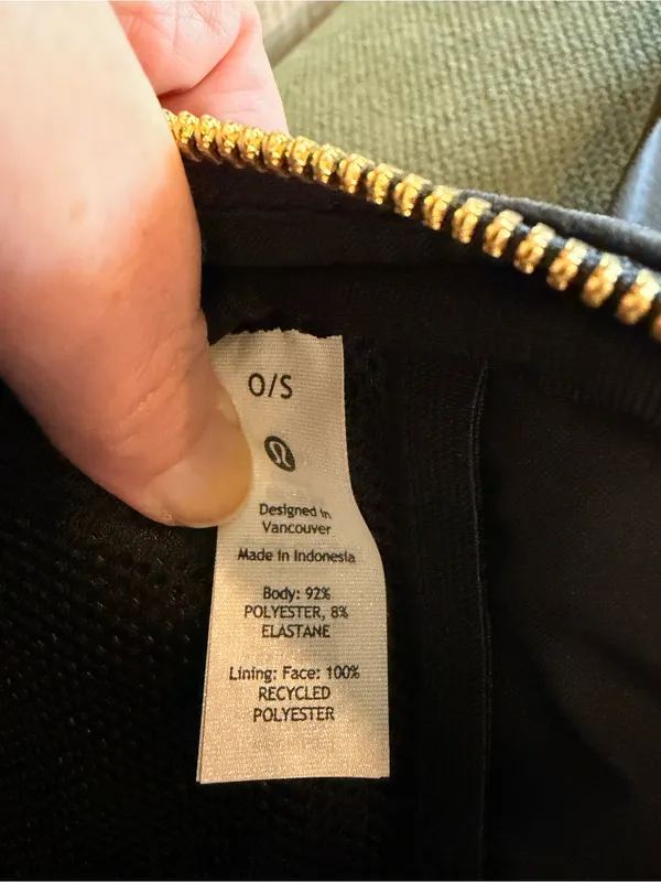 Lululemon Quilted Velour Camera Bag 2L Black Gold Fanny Pack Waist Bag - Image 8