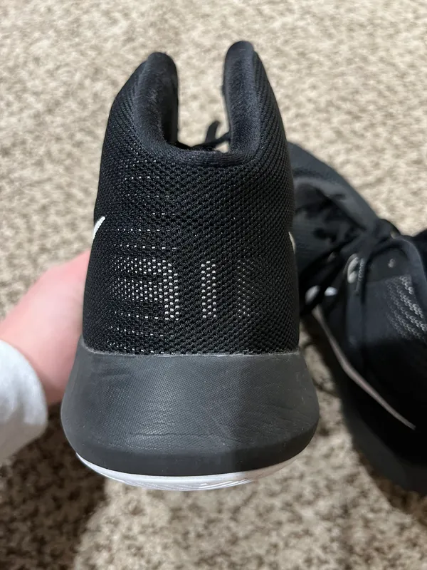 Basketball Shoes - Image 2