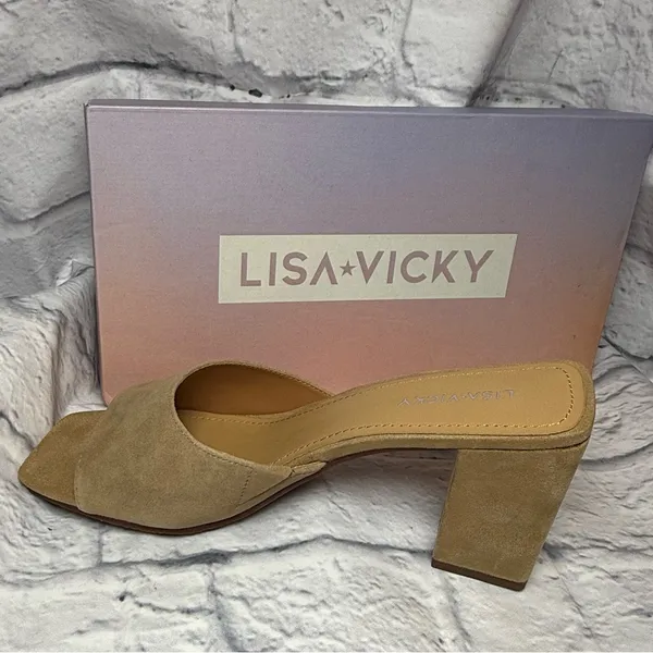 Lisa Vicky Women's Tan Block Heel Sandals - Image 2