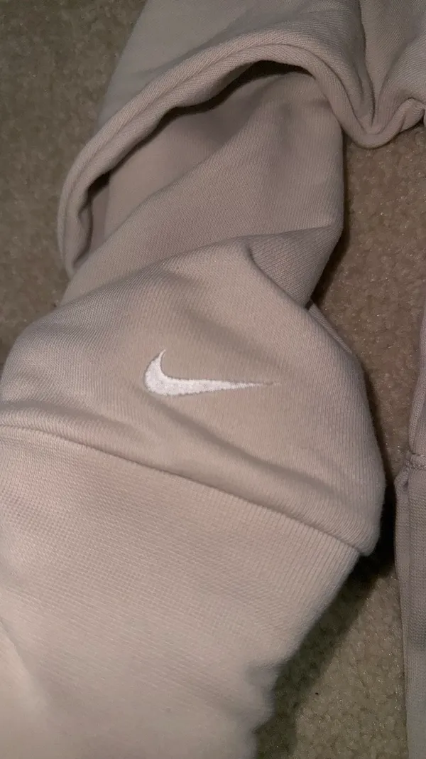 Nike Cropped Long Sleeve Top Cream - Image 5