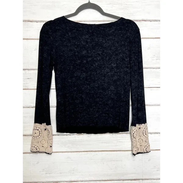POL Black Long Sleeve Top with Crochet Cuffs Size Small - Image 3