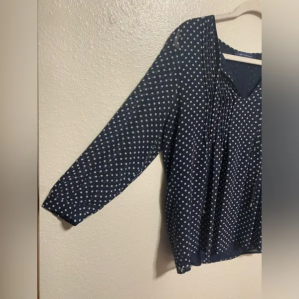 Tommy Hilfiger Navy Polka Dot Tie Front Semi Sheer Blouse Women’s Medium - Image 4