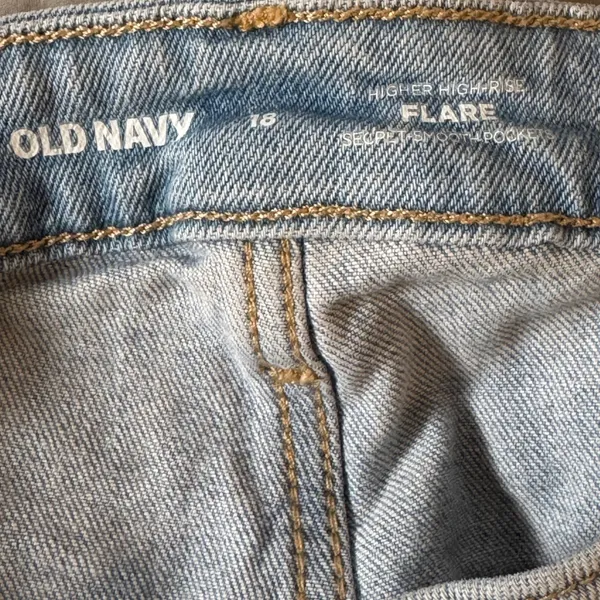 Old Navy Higher High-Rise Flare Jeans Light‎ Wash Raw Hem Cotton Stretch 18 Y2K - Image 2