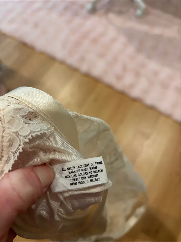 Vtg Shadowline Slip Cream Lace Retro Nylon Size Medium - Image 6