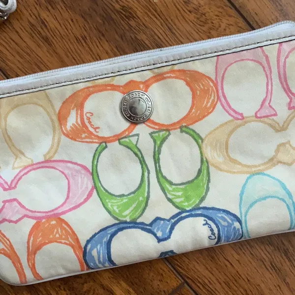 Colorful coach wristlet - Image 3
