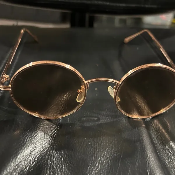 Round Gold Sunglasses Unisex - Image 3