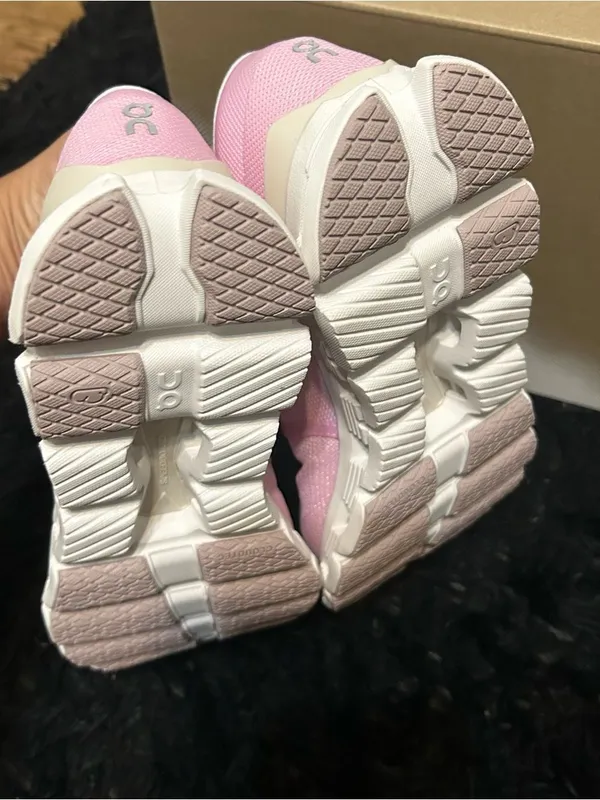 ON CLOUD X 5 petal pink athletic training running lace up shoes sneakers 8.5 new - Image 5