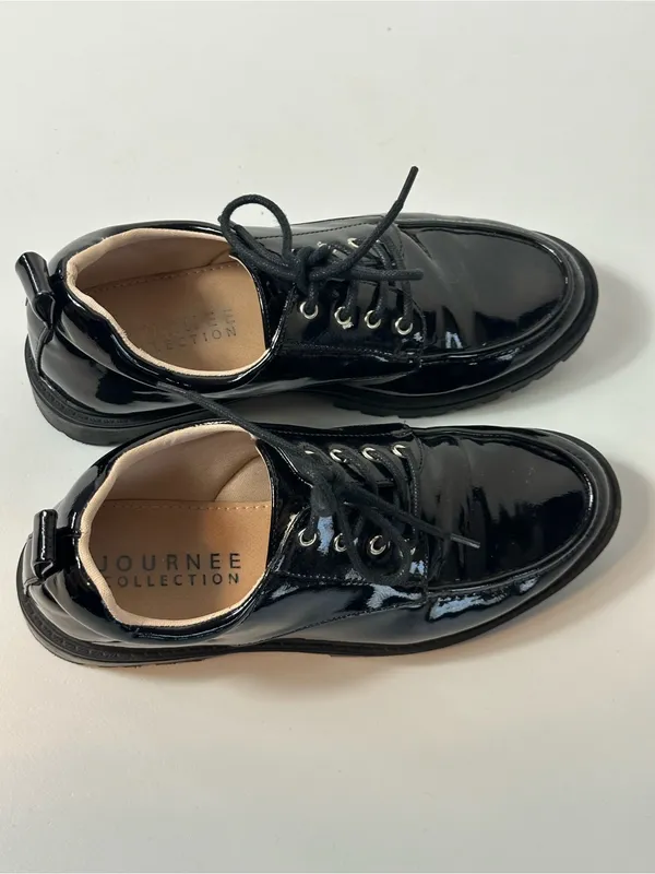 Journee Collection Black Patent Leather Oxford Chunky Heel Preppy Loafers Size 7 - Image 3