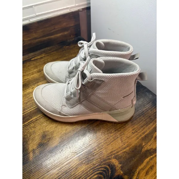 Sorel Gray Boots Size 6.5‎ - Image 2