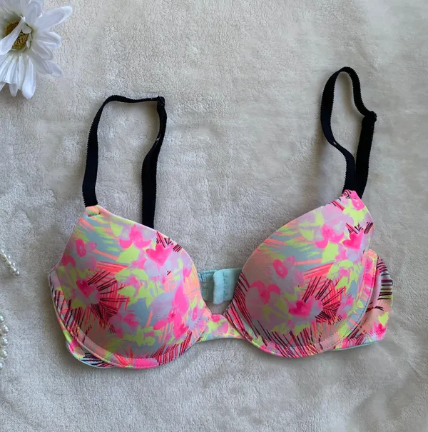 Victoria's Secret VS Pink Wear Everywhere Demi Bra Sz 32B - Image 2