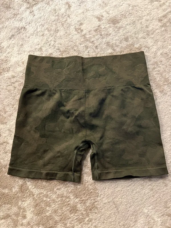 Gymshark Shorts - Image 2