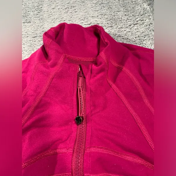 Lululemon athletica define Jacket 4 with company logo - Image 2