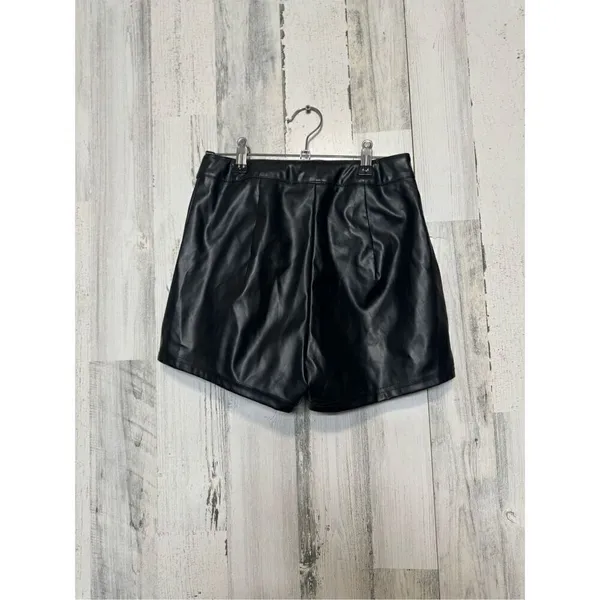SheIn Faux leather shorts - Image 2