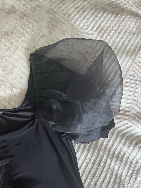Guess Black Puff Sleeve Top - Image 3