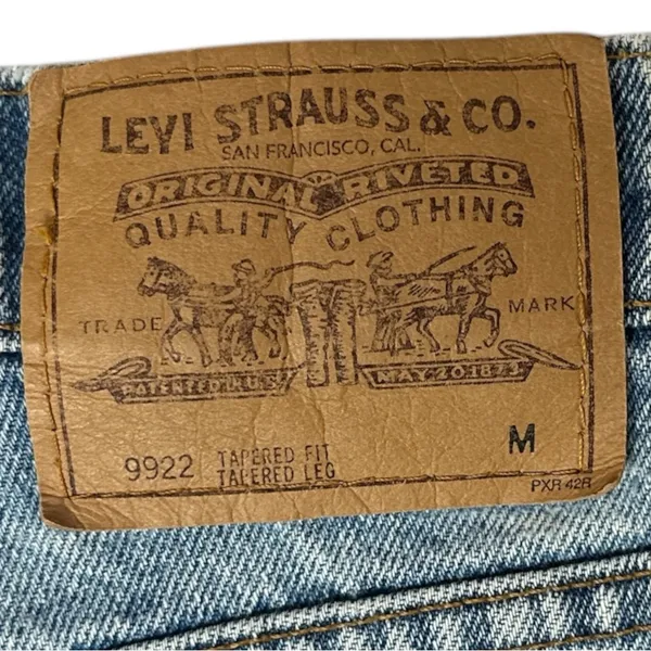 Levi’s Vintage Orange Tab 9922 Tapered Fit Tapered Leg Light Wash Size 18 - Image 9