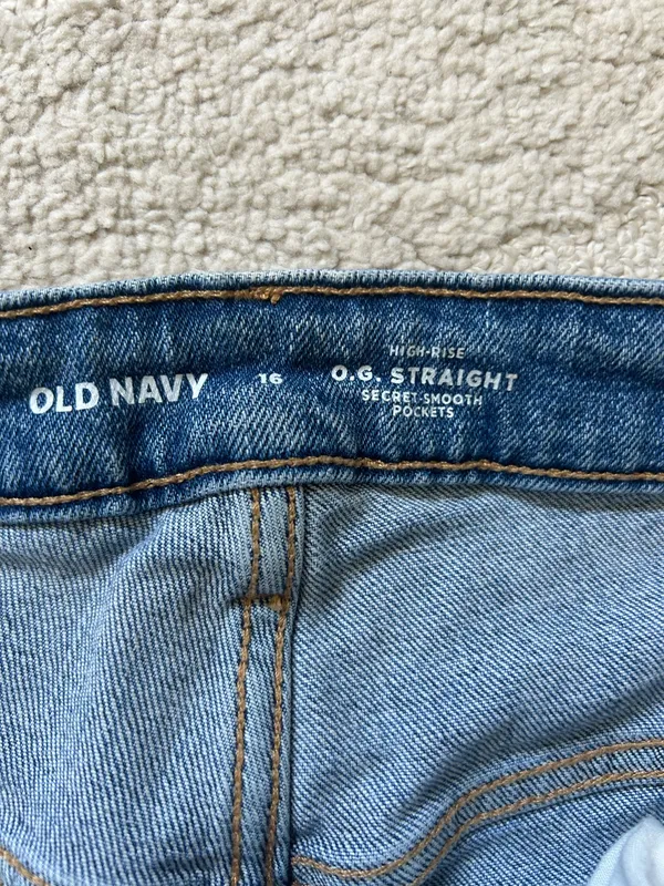 Old Navy Shorts - Image 2