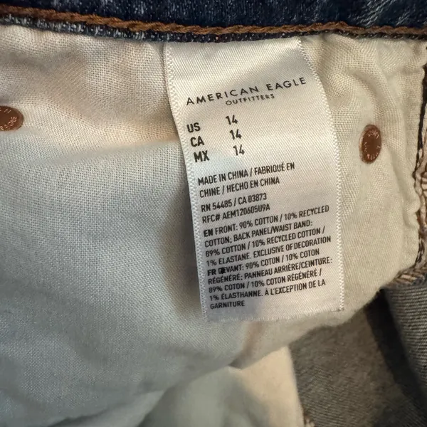 American Eagle Distressed Perfect Short size 14. - Image 11