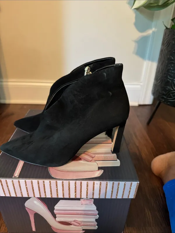 Vince Camuto Black Suede Pointed Ankle Booties - Image 4