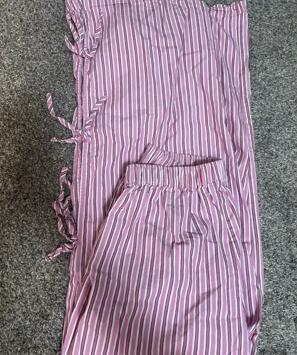 Wild Fable Gently used stripe womens pants - Image 2