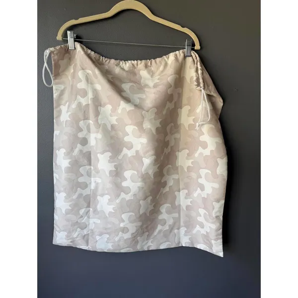 Dagne Dover Drawstring Dust Bag in Light Camouflage Print - Image 2