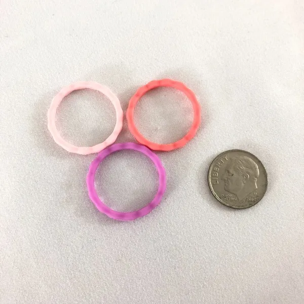 Lot of 3 Silicone Wedding Rings for Women Size 9 - Image 2