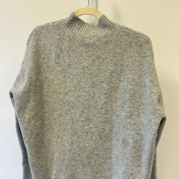 Uniqlo Souffle Yarn Mock Neck Sweater Gray Relaxed Fit 420307 Women's Medium - Image 5