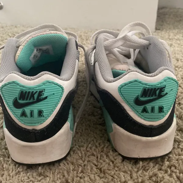 Nike Air Max Shoes - Image 3