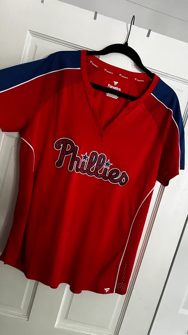Fanatics Philadelphia Phillies Shirt - Image 3