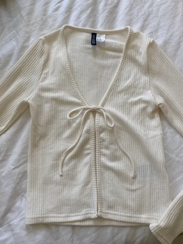 H&M Tie Front Long Sleeve Top - Image 3