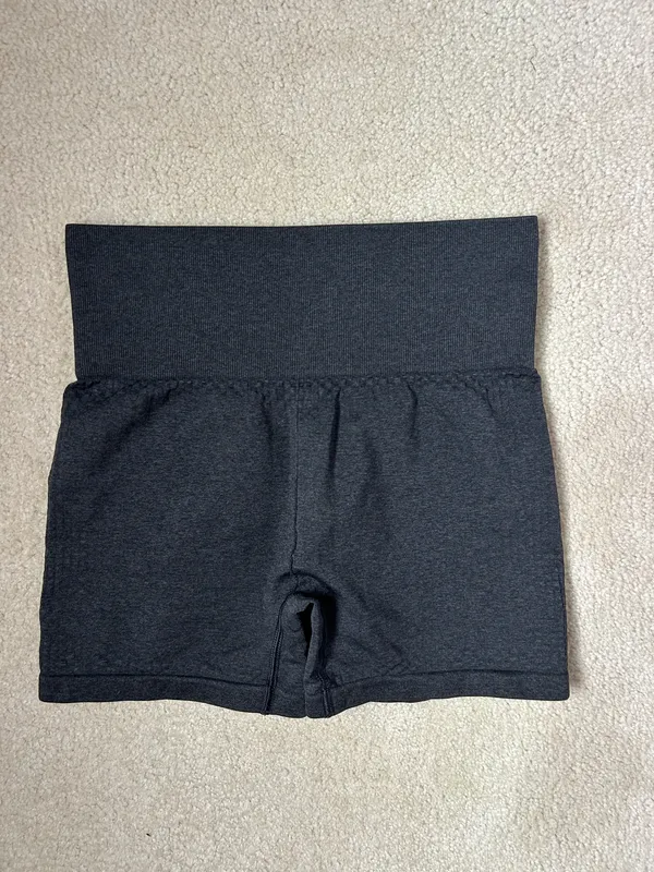 Gymshark Biker Shorts Seamless Black - Image 2
