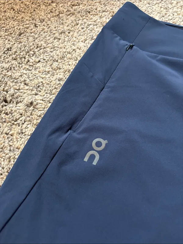 On Clouds Lightweight Pants size XS Blue - Image 3