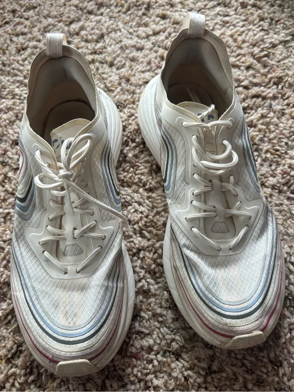 APL Streamline Sneakers - Image 2