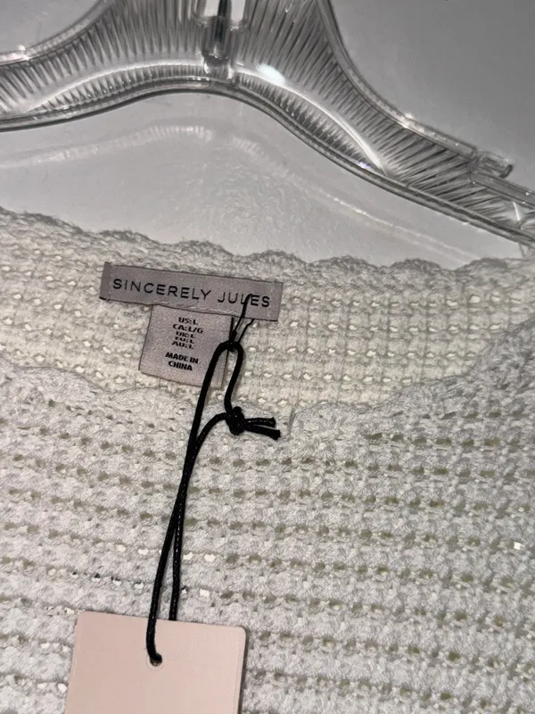 Sincerely Jules Ivory Crochet Floral Cropped Boxy Sweater Size L - Image 6