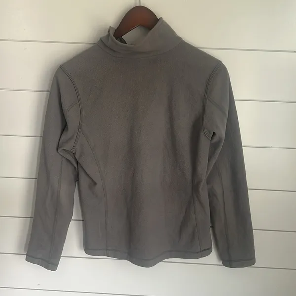 Patagonia Women’s Gray Micro Fleece Quarter Zip Gray Jacket size Small 🦋 - Image 5