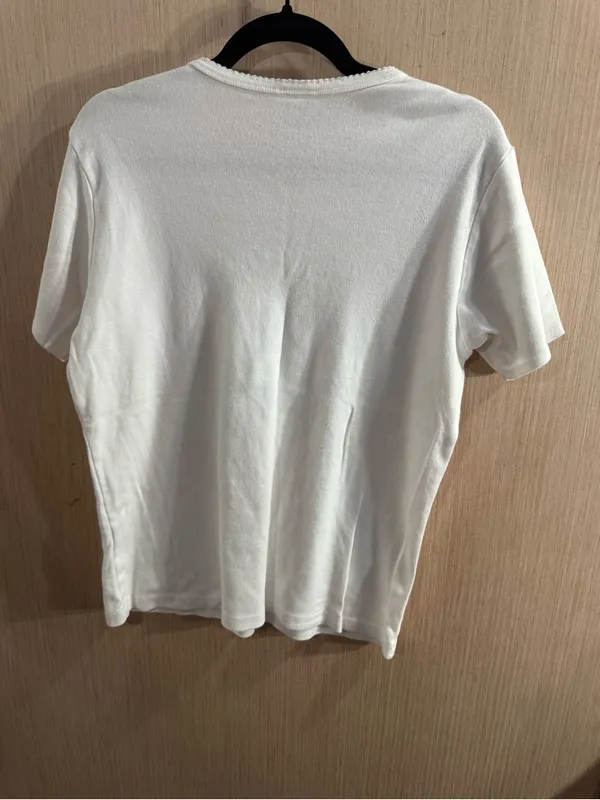 Woolrich White Short-Sleeve Crewneck T-Shirt with Tiny Embroidered Icons Medium - Image 4