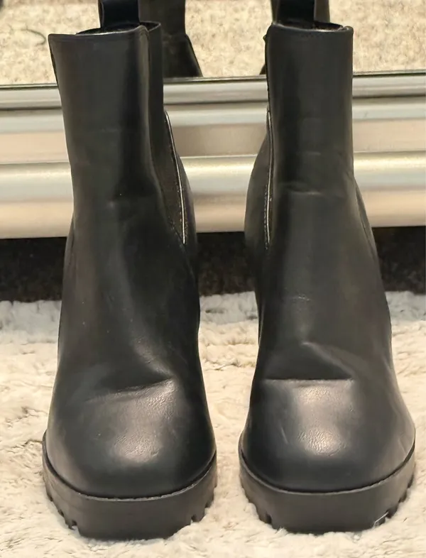 Primark Black Chunky-Heeled Chelsea Ankle Boots Women’s 7 - Image 2