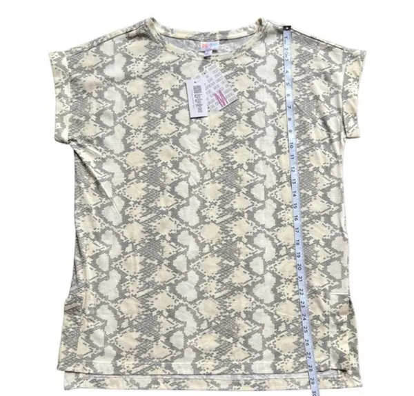 NEW Lularoe Leah Snakeskin Tunic Size Medium - Image 5