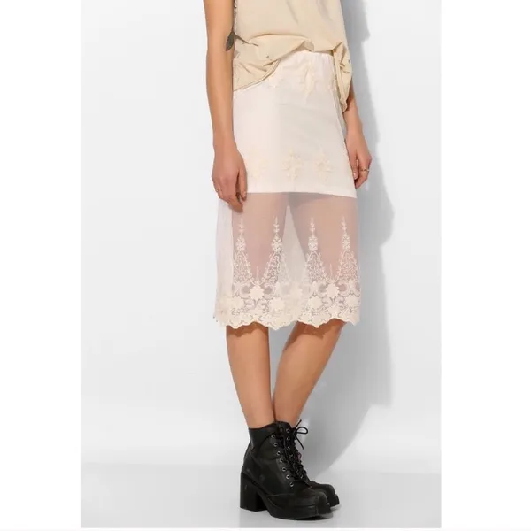 Urban Outfitters White lace sheer skirt - Image 2